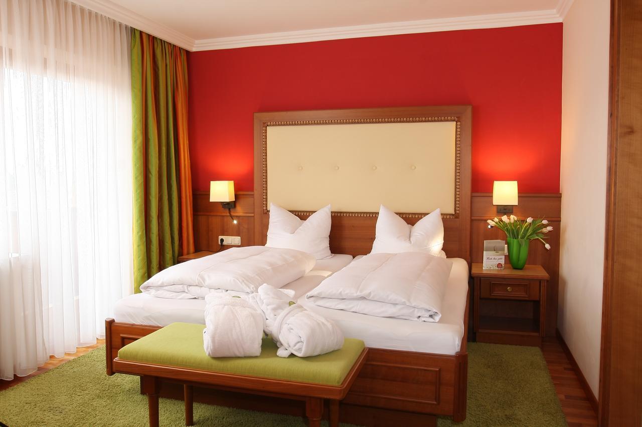 Hotel Neue Post Боденмайс Екстериор снимка